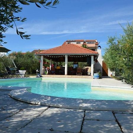 Family Friendly Apartments With A Swimming Pool Povljana, Pag - 244 外观 照片