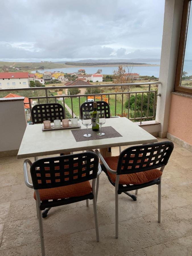 Family Friendly Apartments With A Swimming Pool Povljana, Pag - 244 外观 照片