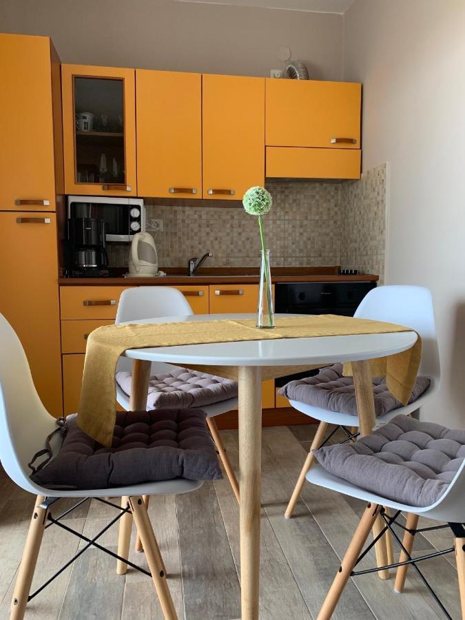 Family Friendly Apartments With A Swimming Pool Povljana, Pag - 244 外观 照片