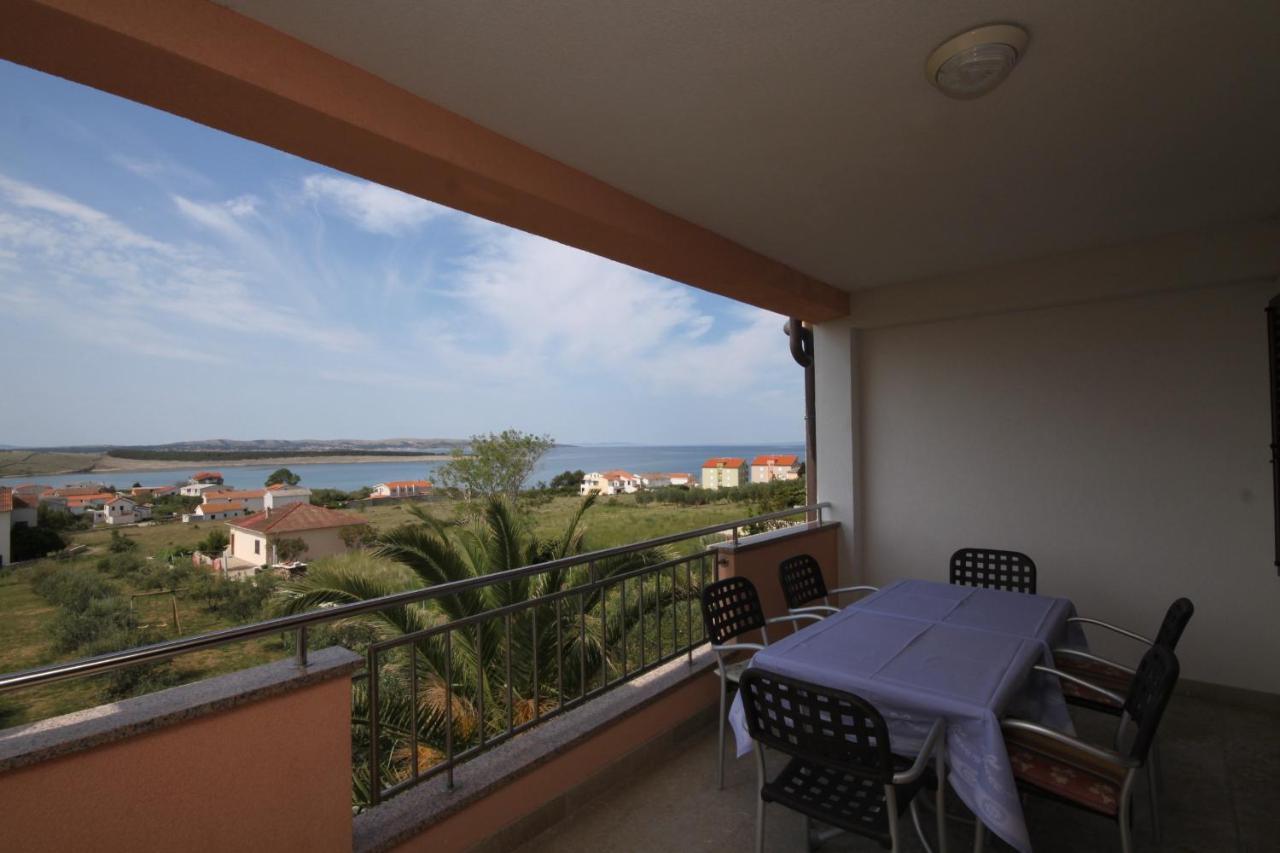Family Friendly Apartments With A Swimming Pool Povljana, Pag - 244 外观 照片