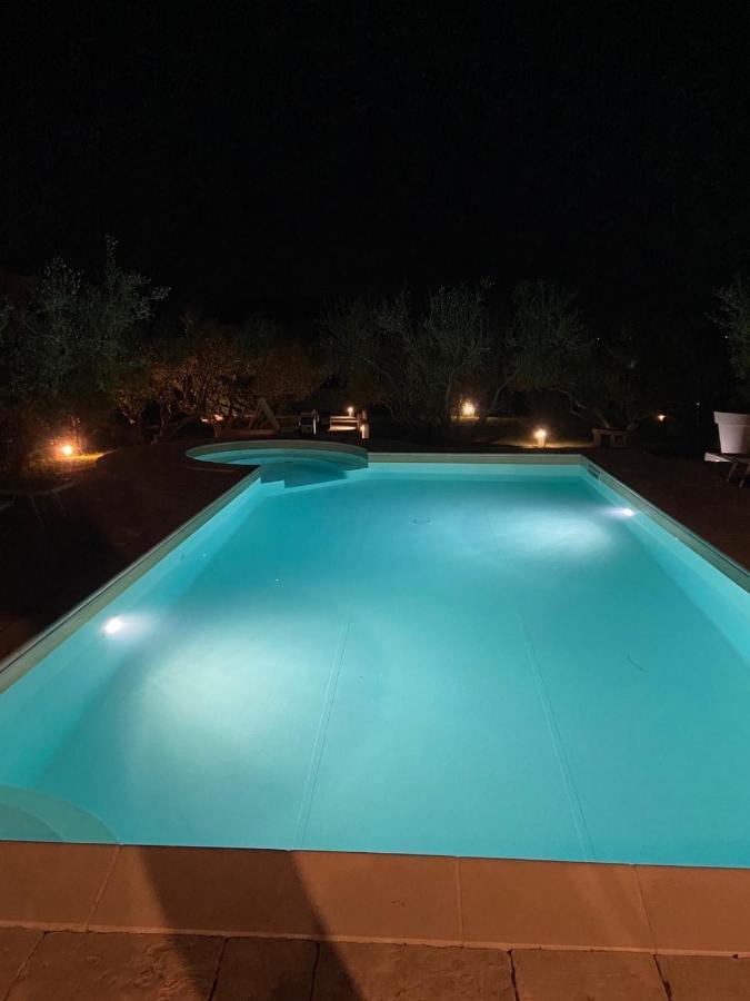 Family Friendly Apartments With A Swimming Pool Povljana, Pag - 244 外观 照片
