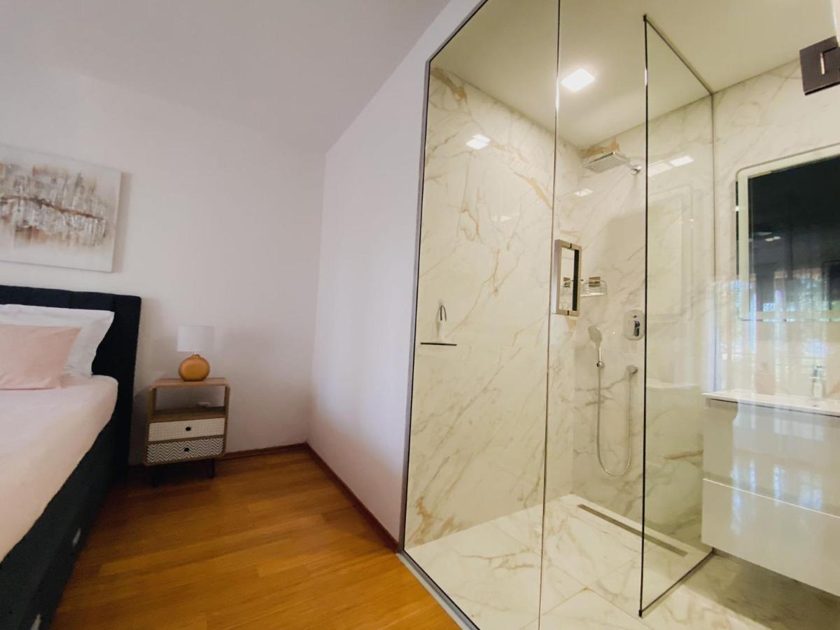 Family Friendly Apartments With A Swimming Pool Povljana, Pag - 244 外观 照片