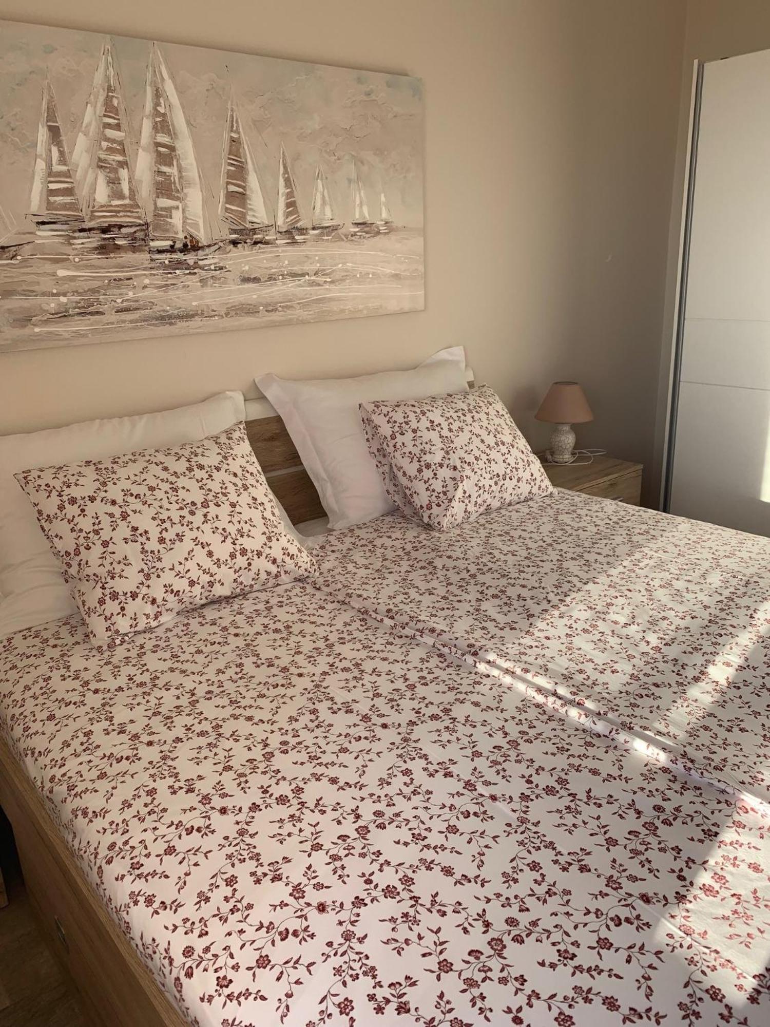 Family Friendly Apartments With A Swimming Pool Povljana, Pag - 244 客房 照片