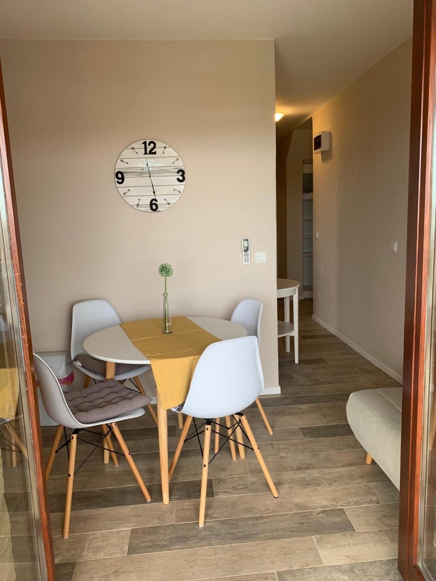 Family Friendly Apartments With A Swimming Pool Povljana, Pag - 244 客房 照片