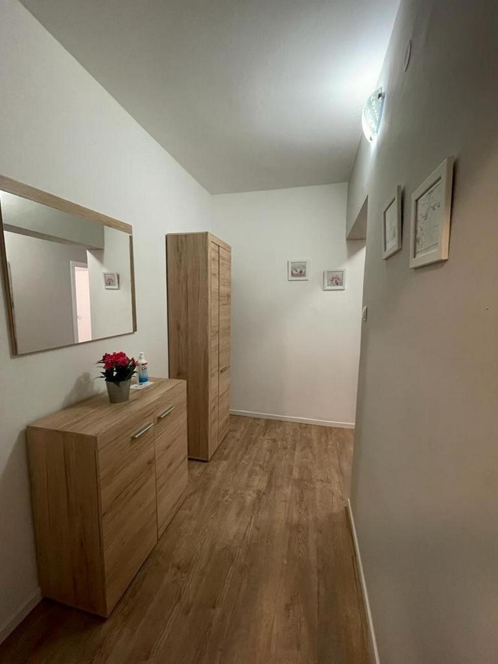 Family Friendly Apartments With A Swimming Pool Povljana, Pag - 244 外观 照片